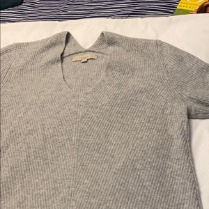 Gray v neck sweater with ribbed detail